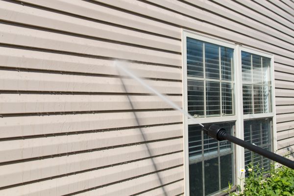 Pressure Washing in Middleburg