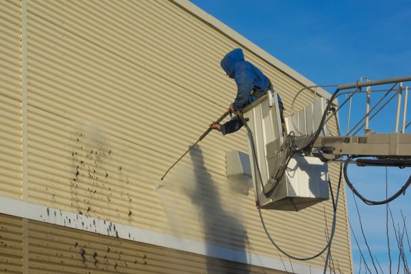 Commercial Exterior Cleaning in Middleburg