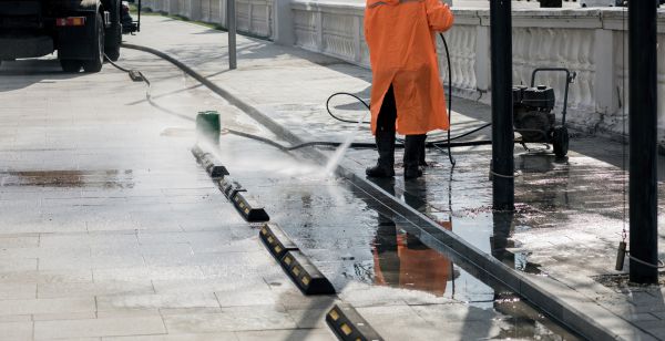 Parking Lot Pressure Washing in Middleburg