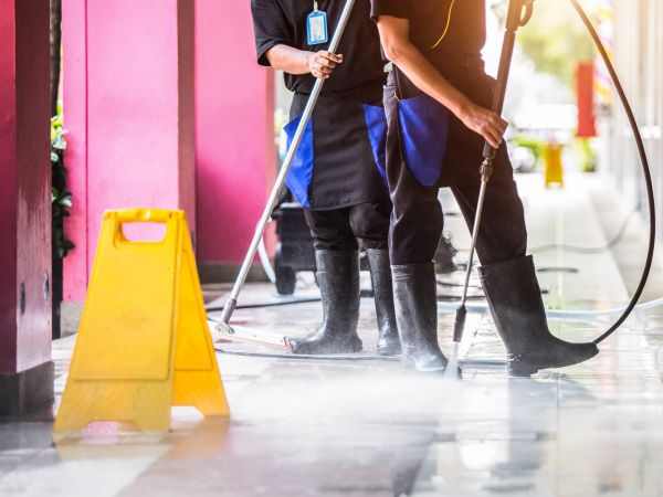 Commercial Power Washing in Middleburg