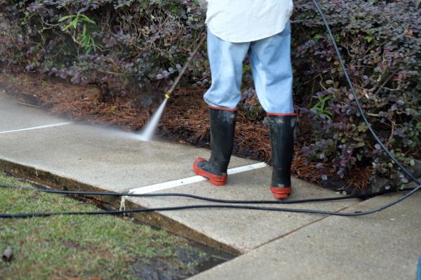 Walkway Washing in Middleburg