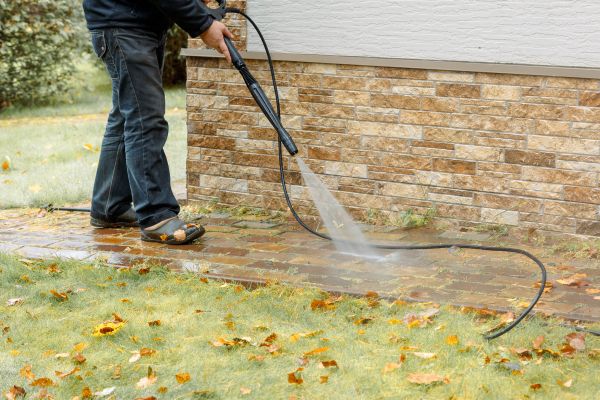 Residential Powerwashing in Middleburg